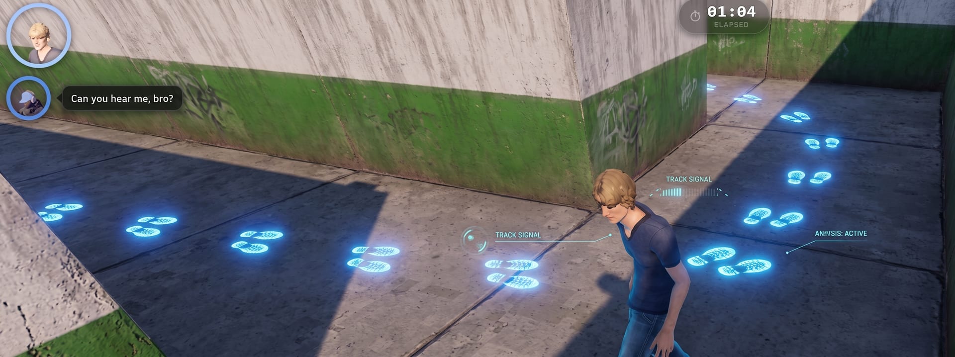 A player following a line of glowing footprints round a maze corner, a teammate’s message reading "Can you hear me, bro?" beside the team portraits.